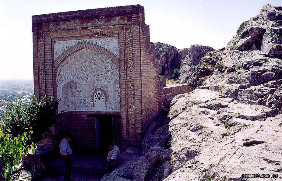 Дом Бабура на вершине горы Сулеймана